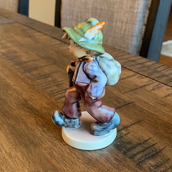 Grandpa’s Boy Hummel - Picture 2 of 7